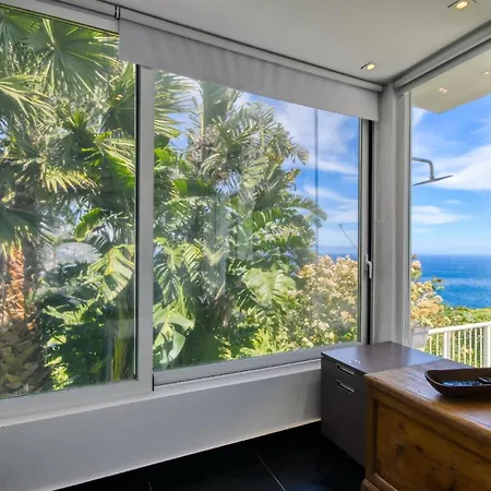 Apartment Ein-schlafzimmer-wohnung Mit Meerblick, Privatem Garten Und Swimmingpool Taormina